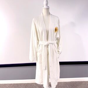 PRO TOWEL Women’s White Bamboo Terry Cloth Robe Spa Bathrobe Lounge Soft S/M